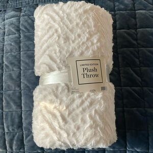 50” x 60” Plush Throw